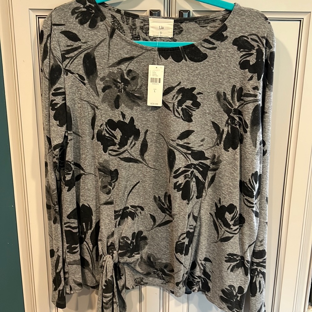 NWT t.la Top